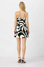 Women Black & White Abstract Print Sleeveless A-Line Mini Dress with Spaghetti Straps
