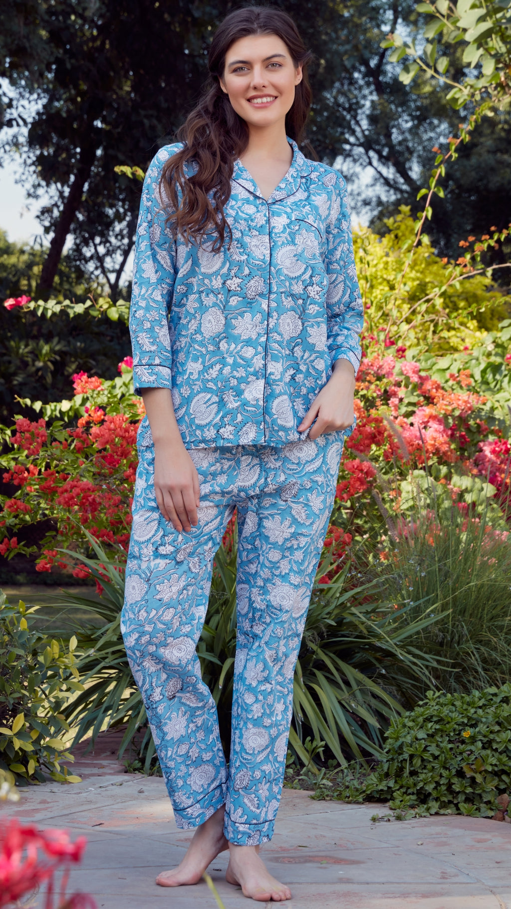 Cotton blue floral nightsuit