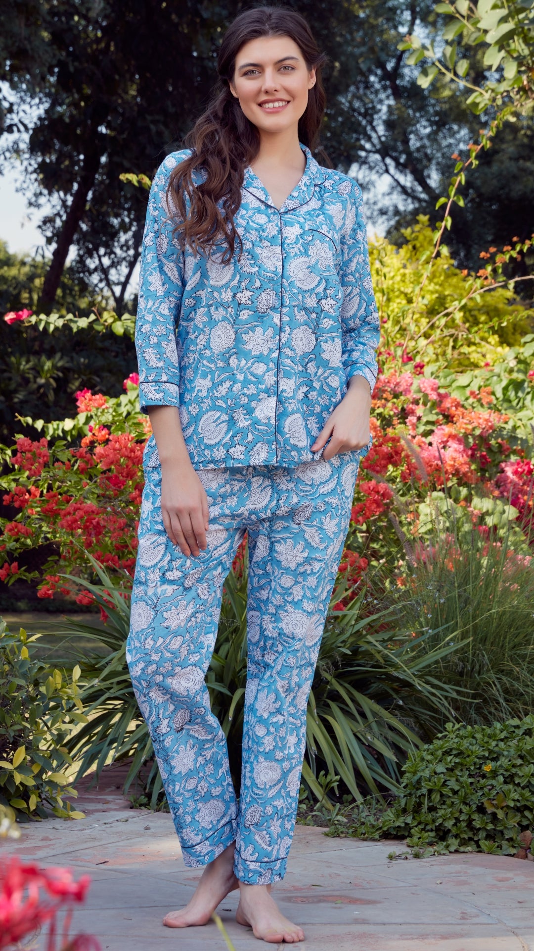 Cotton blue floral nightsuit